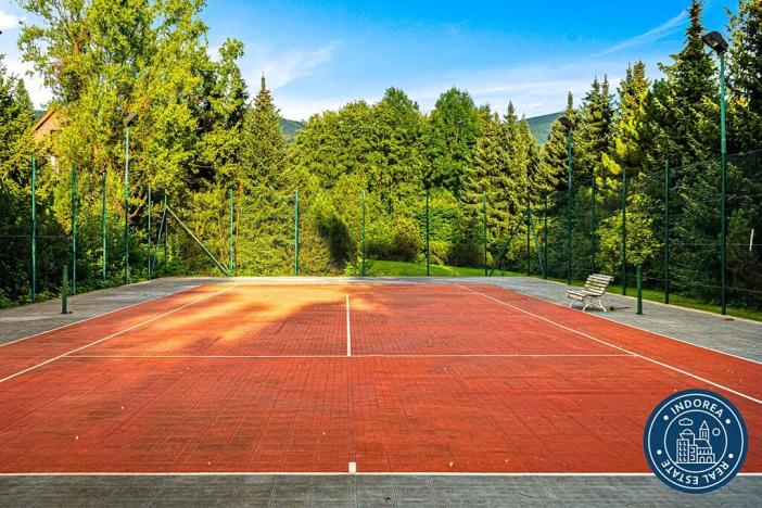 Prodej vily, Malenovice, 900 m2