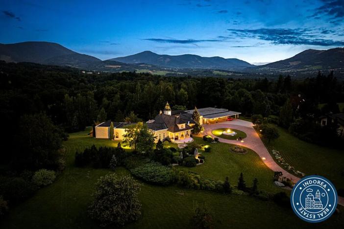 Prodej vily, Malenovice, 900 m2