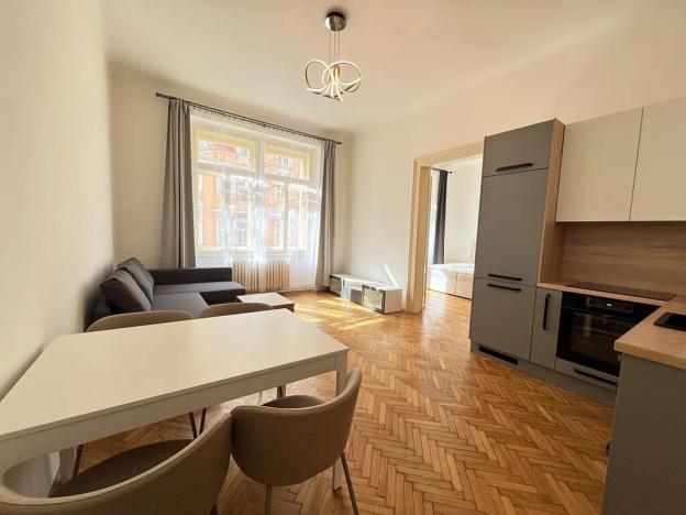 Pronájem bytu 2+kk, Praha - Vinohrady, Mánesova, 70 m2