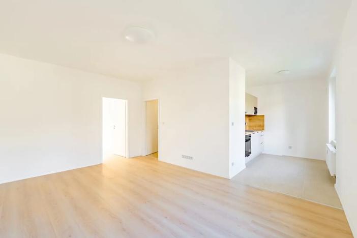 Prodej bytu 2+kk, Vrané nad Vltavou, Nádražní, 53 m2