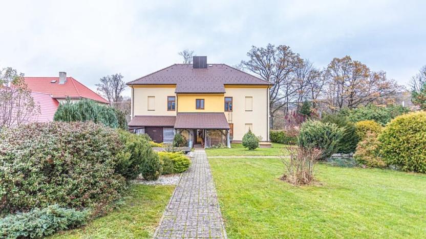 Prodej bytu 3+kk, Malonty, 61 m2
