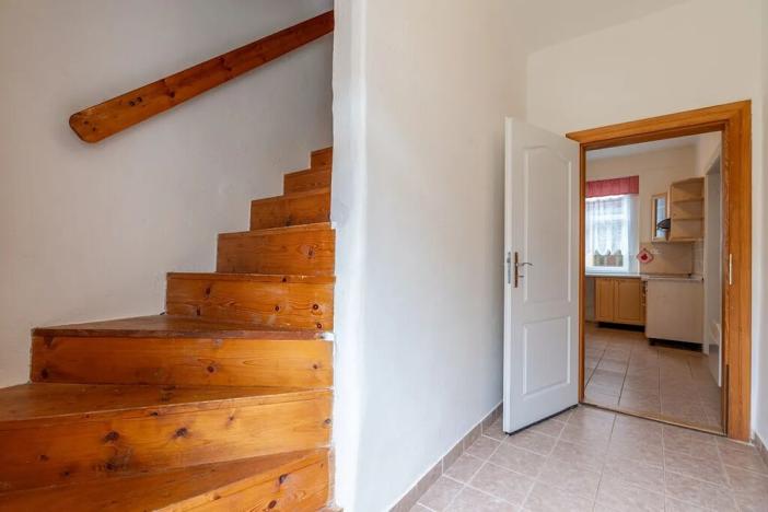 Prodej rodinného domu, Petrohrad, 247 m2