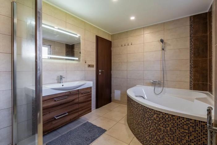 Prodej rodinného domu, Košťany, Rakouské domy, 208 m2