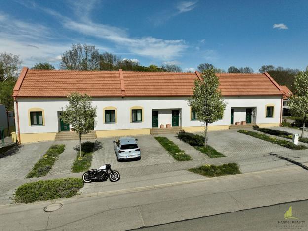 Prodej bytu 3+kk, Hlohovec, K zámečku, 72 m2