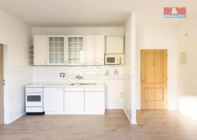 Prodej bytu 2+kk, Praha, Na Dvorcích, 45 m2