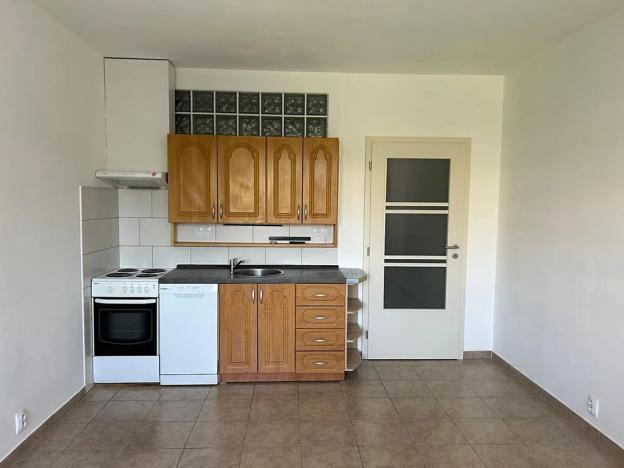 Pronájem bytu 1+kk, Strakonice, Stavbařů, 28 m2