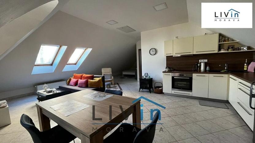 Pronájem bytu 1+kk, Olomouc, Sokolská, 52 m2