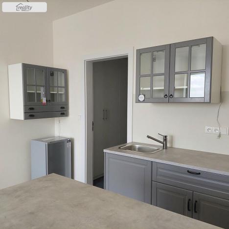 Pronájem bytu 1+kk, Brno - Sadová, 32 m2
