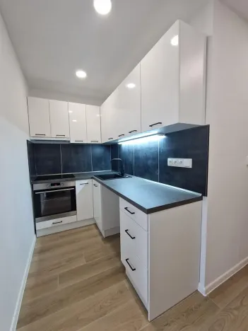 Pronájem bytu 2+kk, Jirkov, SNP, 40 m2