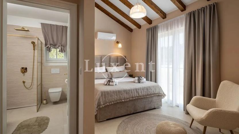 Prodej vily, Rogoznica, Chorvatsko, 220 m2