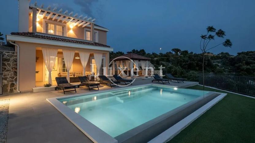 Prodej vily, Rogoznica, Chorvatsko, 220 m2