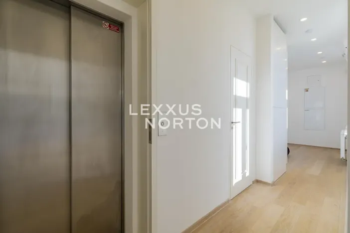 Pronájem bytu 3+1, Praha - Nové Město, Jungmannova, 117 m2