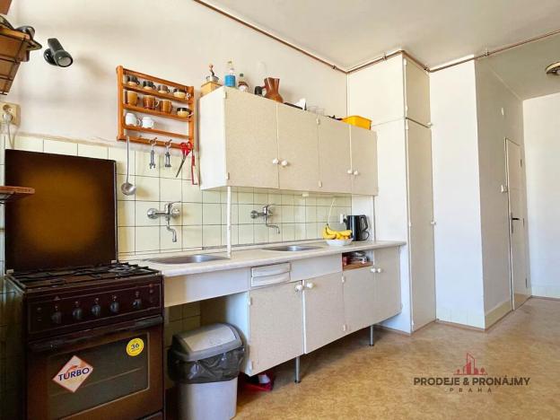 Prodej bytu 3+1, Praha - Vinohrady, náměstí Míru, 68 m2