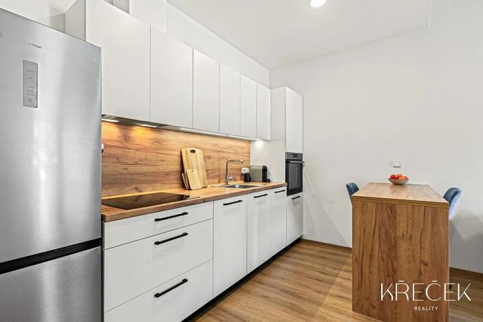 Pronájem bytu 2+kk, Třebíč, Tomáše Bati, 43 m2