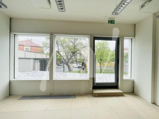 Pronájem obchodního prostoru, Praha - Nusle, Lomnického, 45 m2