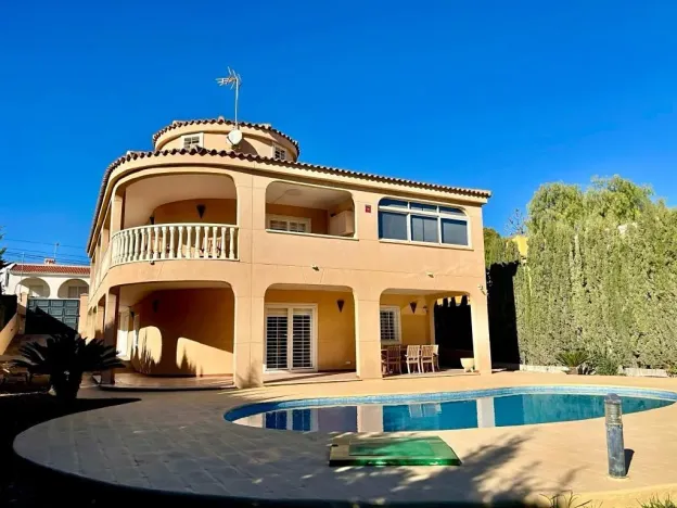Prodej vily, Torrevieja, Španělsko, 275 m2