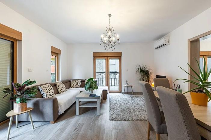 Prodej bytu 2+kk, Budva, Černá Hora, 74 m2
