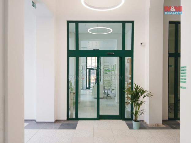 Pronájem obchodního prostoru, Opava - Město, Masarykova třída, 80 m2