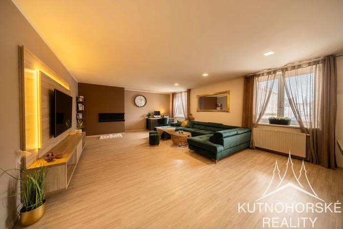 Prodej komerční nemovitosti, Kutná Hora, Zvěřinova, 317 m2