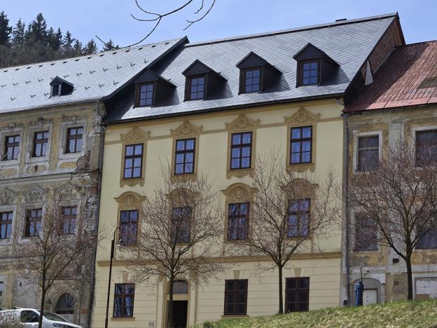 Prodej bytu 1+kk, Jáchymov, náměstí Republiky, 38 m2