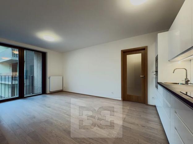 Pronájem bytu 2+kk, Praha - Smíchov, Toyen, 59 m2