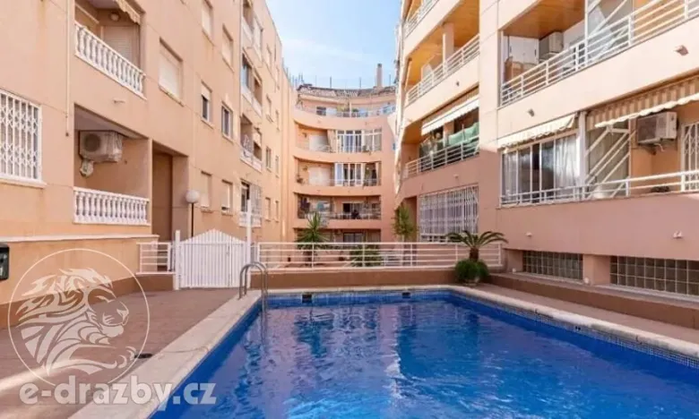 Prodej bytu 3+1, Torrevieja, Španělsko, 90 m2