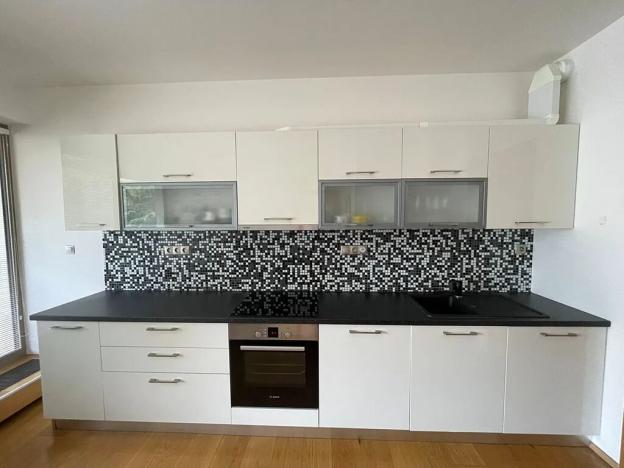 Prodej bytu 2+kk, Praha - Smíchov, Na Hřebenkách, 49 m2