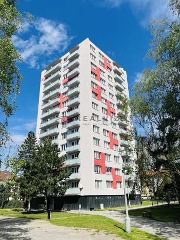 Prodej bytu 3+1, České Budějovice, Čéčova, 56 m2