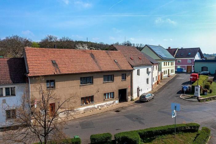 Prodej rodinného domu, Hoštka, Hřbitovní, 280 m2