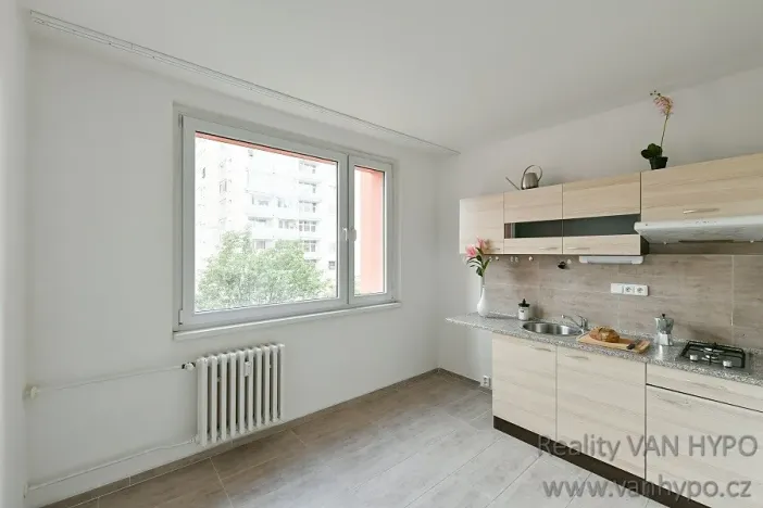 Pronájem bytu 1+1, Praha - Letňany, Bukovecká, 31 m2