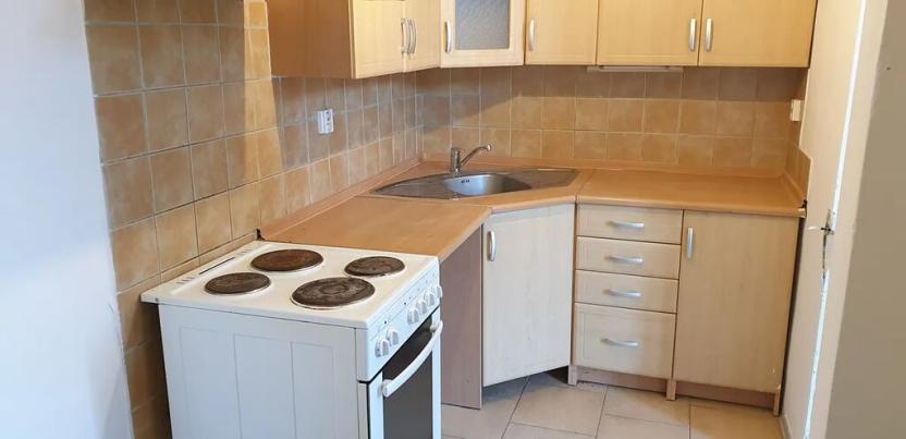 Pronájem bytu 2+kk, Teplice, Dubská, 40 m2