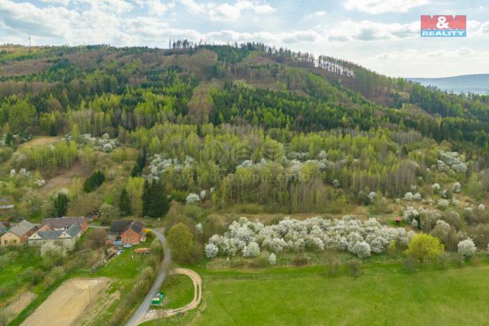 Prodej pole, Staré Město, 1837 m2