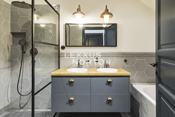 Prodej rodinného domu, Číčovice, 403 m2