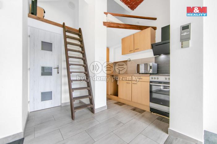 Pronájem bytu 1+kk, Zdice, Palackého náměstí, 26 m2