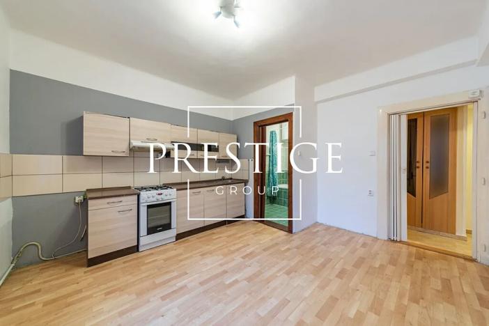 Pronájem bytu 1+1, Praha - Žižkov, Jeseniova, 47 m2