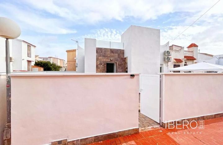 Prodej rodinného domu, Orihuela, Španělsko, Paseo Marítimo de Playa Flamenca, 85 m2