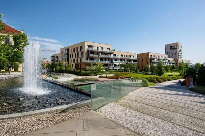 Pronájem kanceláře, Praha - Michle, Jemnická, 622 m2