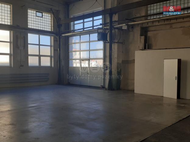 Pronájem výrobních prostor, Hradec Králové - Kukleny, Pražská třída, 505 m2