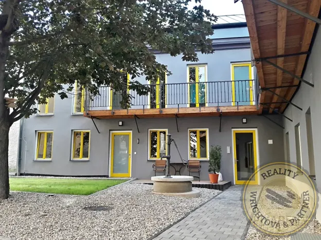 Prodej bytu 2+kk, Praha - Libeň, Zenklova, 37 m2