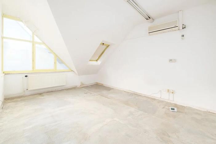 Pronájem kanceláře, Brno, Malínská, 179 m2