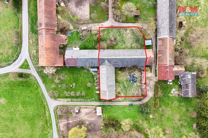 Prodej zemědělského objektu, Luková, 800 m2