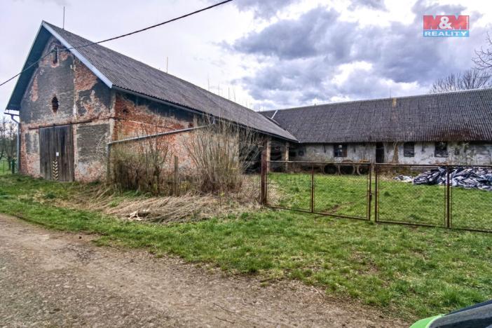 Prodej zemědělského objektu, Luková, 800 m2