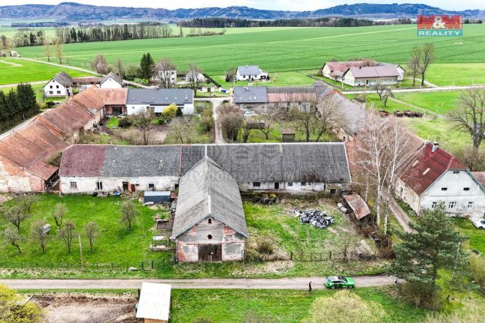 Prodej zemědělského objektu, Luková, 800 m2