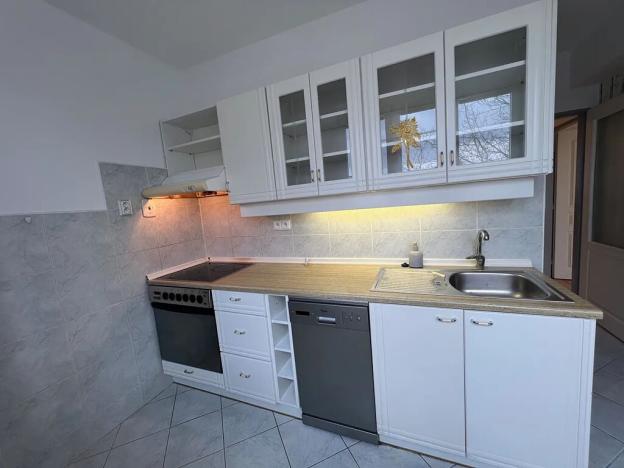 Pronájem bytu 3+1, Benešov, Dukelská, 75 m2