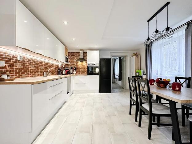 Prodej rodinného domu, Luže, 180 m2