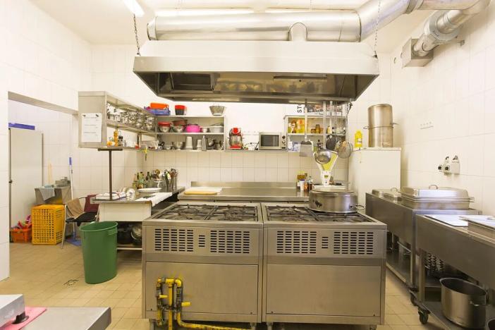 Prodej restaurace, Kladno, Štefánikova, 592 m2