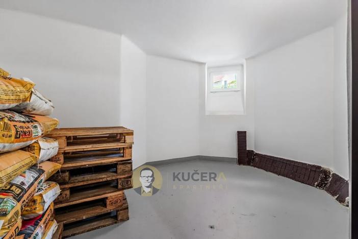 Prodej kanceláře, Lovosice, Sukova, 310 m2