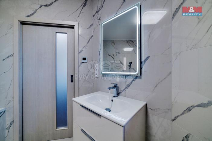 Prodej bytu 4+1, Cheb, Májová, 121 m2