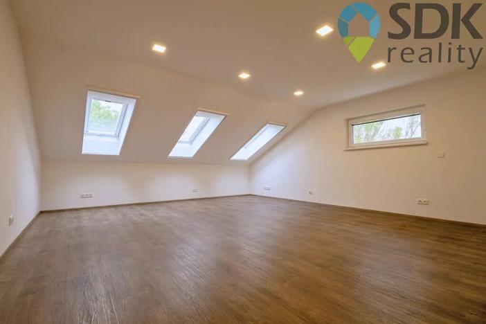 Prodej rodinného domu, Křenovice, Široká, 172 m2