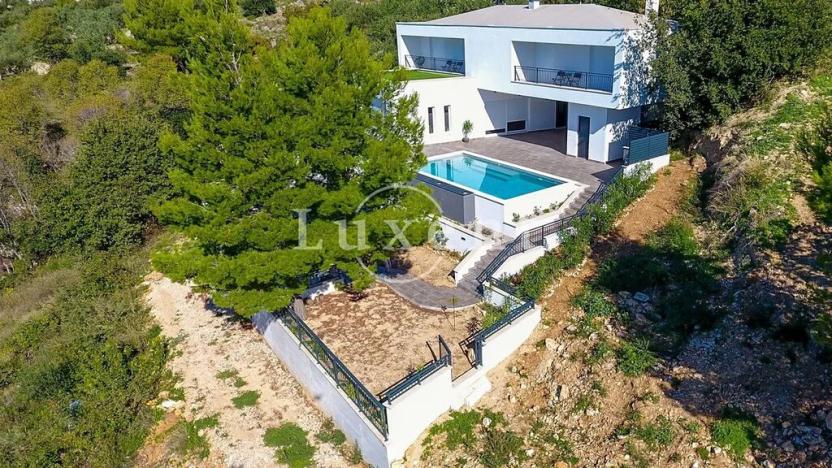 Prodej vily, Omiš, Chorvatsko, 240 m2